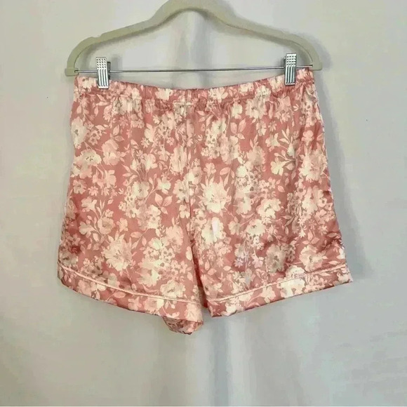 BCBG Maxazria Sleepwear‎ Short Set Large Washy Shadow Floral Pink Floral Satiny - Picture 9 of 10
